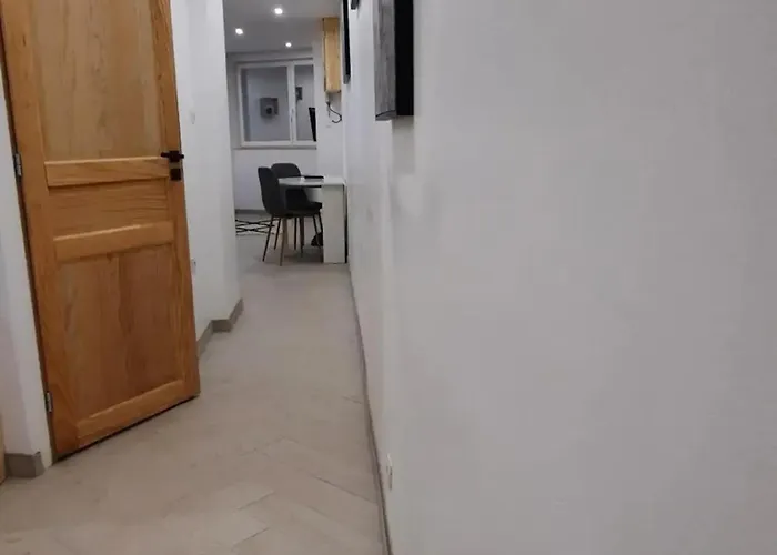 Cosy En Centre-ville D'epinal Pour 2 Personnes - Fr-1-589-835